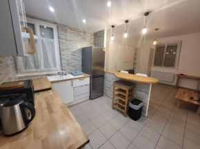 Studio moderne proche RER B